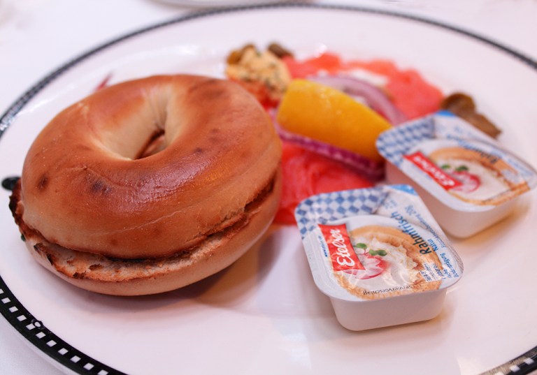 CHARACTER-BREAKFAST_6