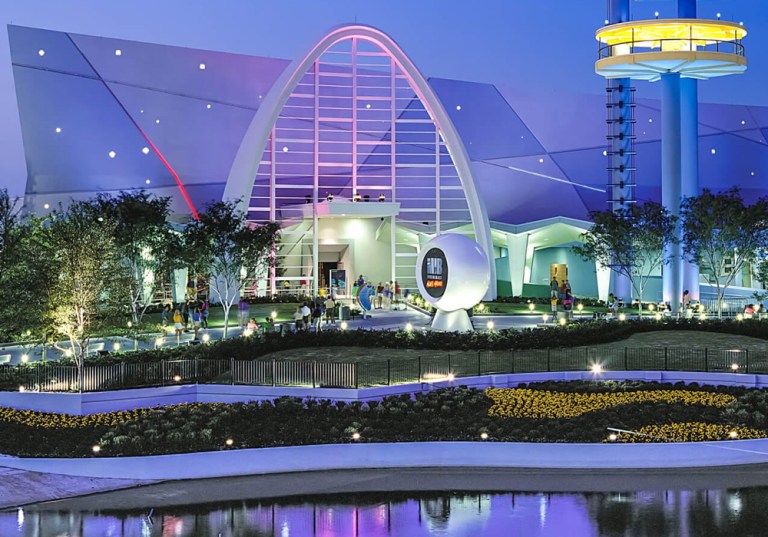 usf-men-in-black-alien-attack-front-b