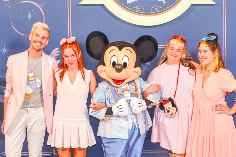 2022-12-02-MagicKingdomPark-TownSquareTheater_4